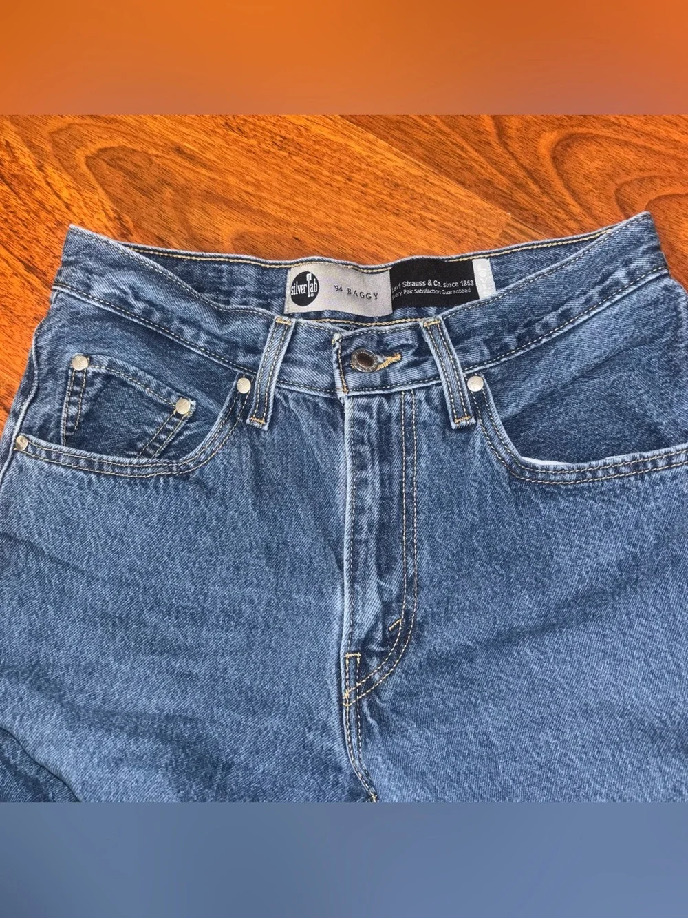 Levi’s Silver Tab 94’ Baggy Cut off shorts Size 27